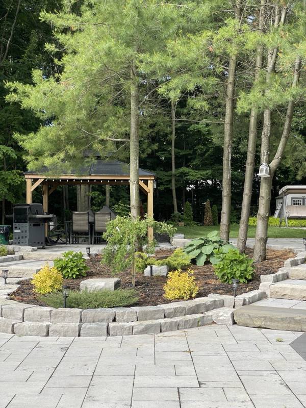 DSH Landscaping and Construction