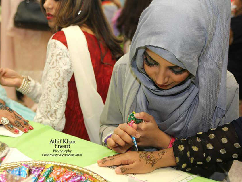 The Art of Henna: Profile of Artist Sana Khan