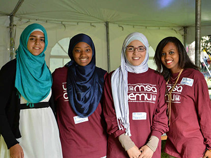University of Ottawa Muslim Students&#039; Association at last year&#039;s 101 Dinner for new students