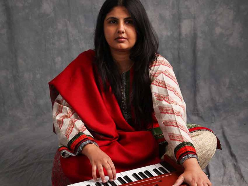 Shumaila Hemani (PhD), is an Ethnomusicologist, specializing in the poetry and music of Muslim South Asia