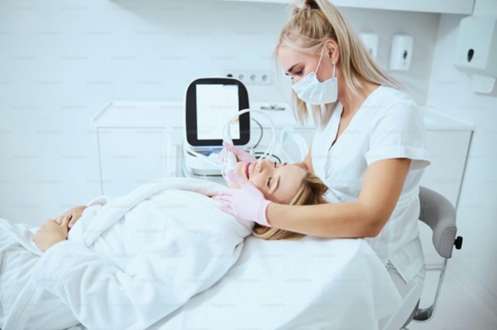 Microneedling vs. Other Skin Rejuvenation Treatments: Which is Right for You?