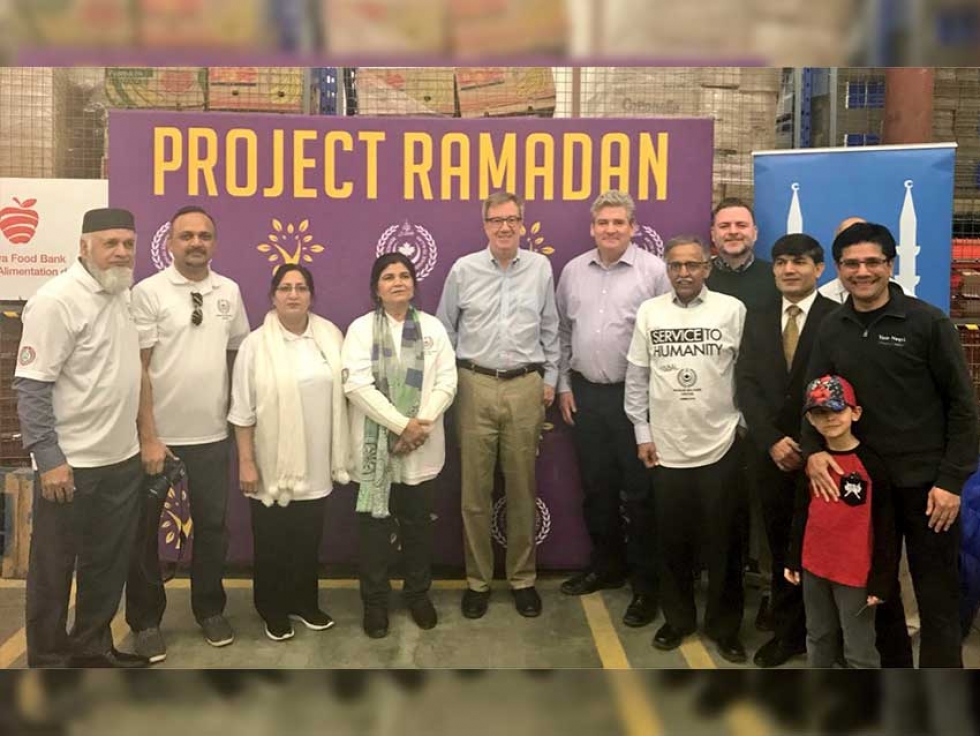 Muslim Welfare Centre and Project Ramadan came to Ottawa on April 22nd to work in partnership with the Ottawa Food Bank to build over 100 food baskets with the help of local volunteers and city officials, including Mayor Jim Watson.